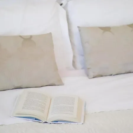 Aurora Bed & Breakfast 3*
