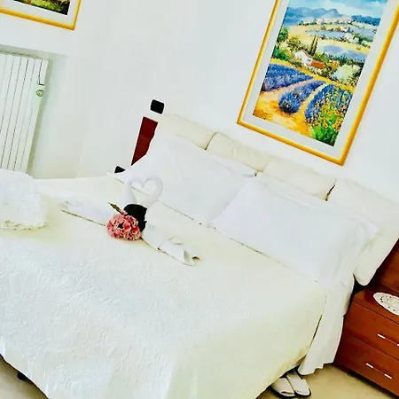 Bed & Breakfast Aurora 3*