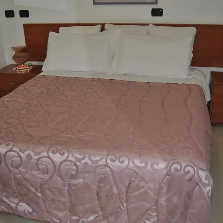 Aurora 3* Bari