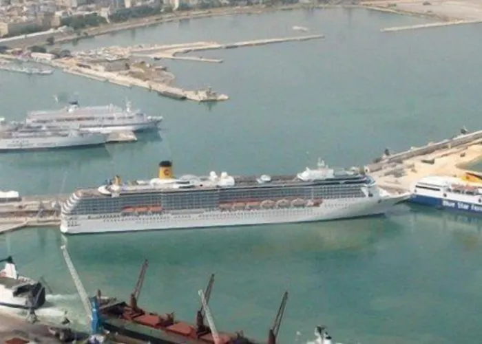 Aurora Couette-café