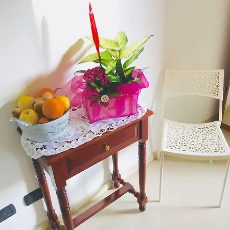 לינה וארוחת בוקר Aurora בארי