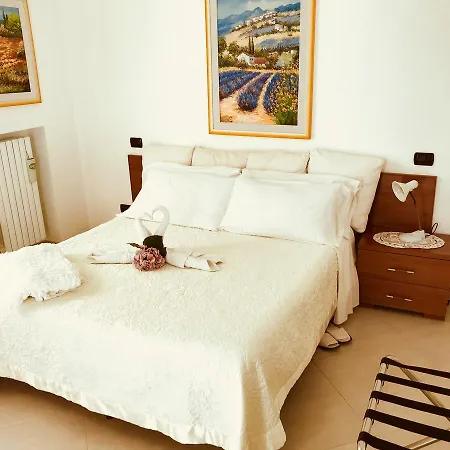 فندق مبيت وإفطار Aurora باري