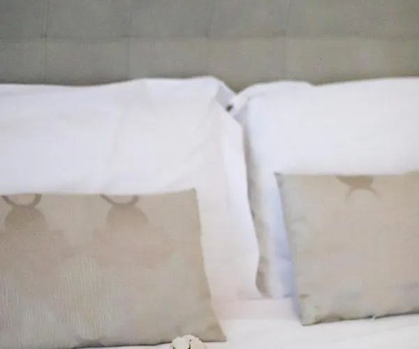 Bed & Breakfast Aurora 3*